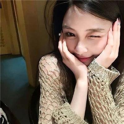 孔雀圣使请动心